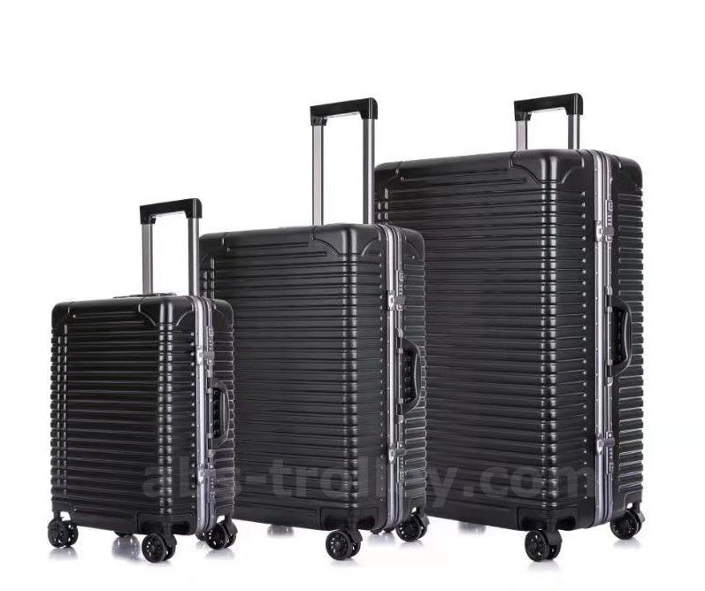  TSA Trolley M.S. - vrhunski trdi  potovalni kovčki
 črna